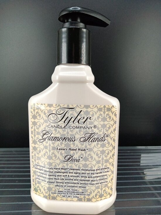 Tyler Candle Company Other - Tyler Candle Company Glamorous Hands Diva Luxury Hand Wash 8 Oz